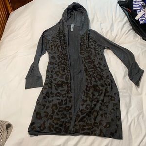 Long hooded sweater from Go Couture. Animal print